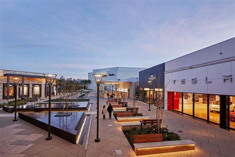 How Stanford Shopping Center Stays Relevant In The Heart Of Silicon Valley