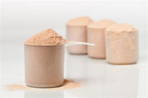 What S The Scoop The Bonus Protein Powder Guide Adria Vasil